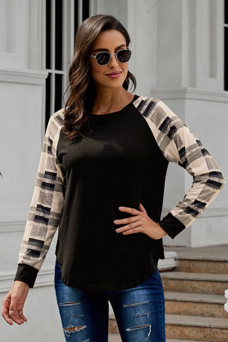 Breanna Round Neck Color Block Long Sleeves Pullover Top Black