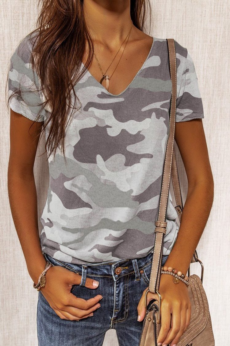 Agnes Women Camouflage Print Short Sleeve Tee Gray